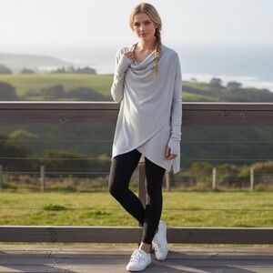 Athleta Purana Oversized Wrap Sweatshirt Hoodie Size S Fog Grey Heather